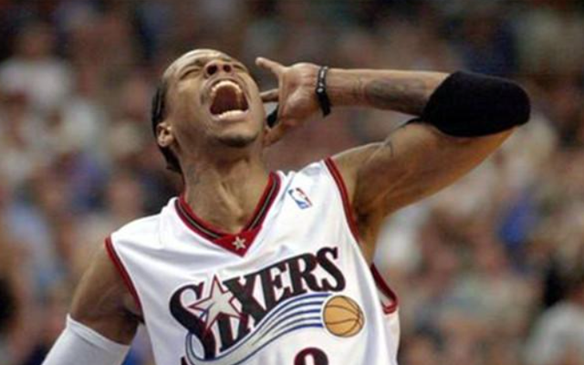 大二男生休学当残特奥会领跑员残特奥会田径女选手哪吒头亮相夺银（大二生休学赴残特奥会任领跑员，田径女将哪吒头出战摘银）