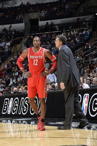 卡什：今夏只想留在维拉；还在找对象，波兰女生请私信我（卡什：今夏只愿留守维拉；仍在寻觅另一半，波兰女孩欢迎私信）