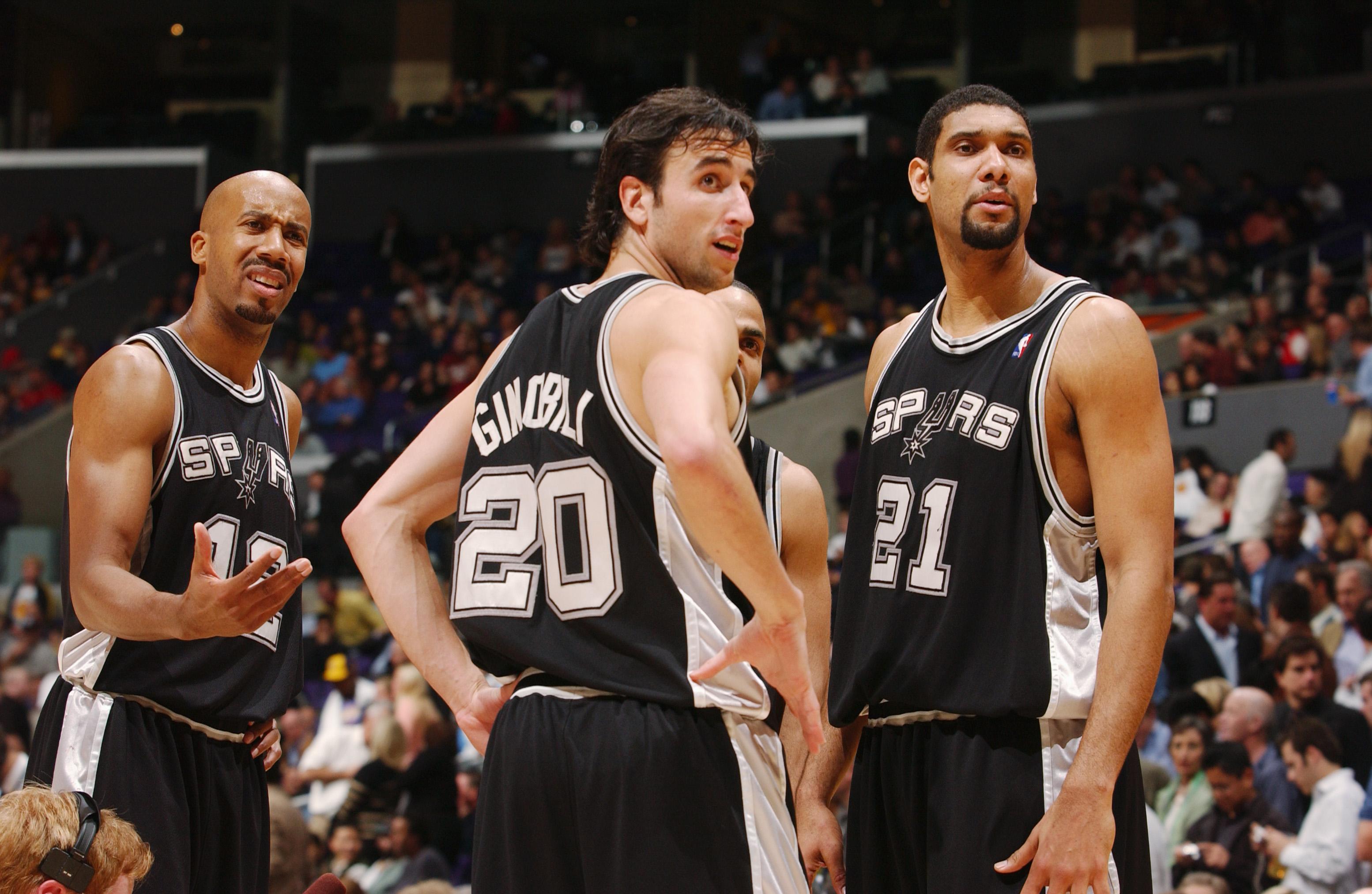 记者：拜仁计划签下17岁厄瓜多尔中卫奥拉亚，并准备将其外租（记者：拜仁拟签下17岁厄瓜多尔中卫奥拉亚，完成加盟后或立即外租）